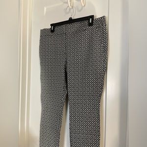 LOFT Outlet Petite Modern Skinny Ankle Black & White Print Pants